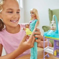 BARBIE - Playset Pediatra* Muñecas