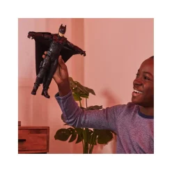 DC COMICS Batman - Figura con capa de vuelo 30 cm The Batman