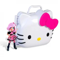 FAMOSA Cafetería de Hello Kitty