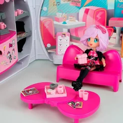 FAMOSA Cafetería de Hello Kitty