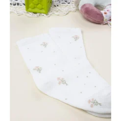 Prenatal Calcetines niña blancos con flores bordadas