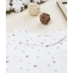 Prenatal Camiseta blanca de niña con corazones y volantes