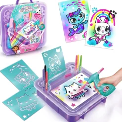 CANAL TOYS - Gabbys Dollhouse - Maletín de Actividades Creativas con Spray ㅤ