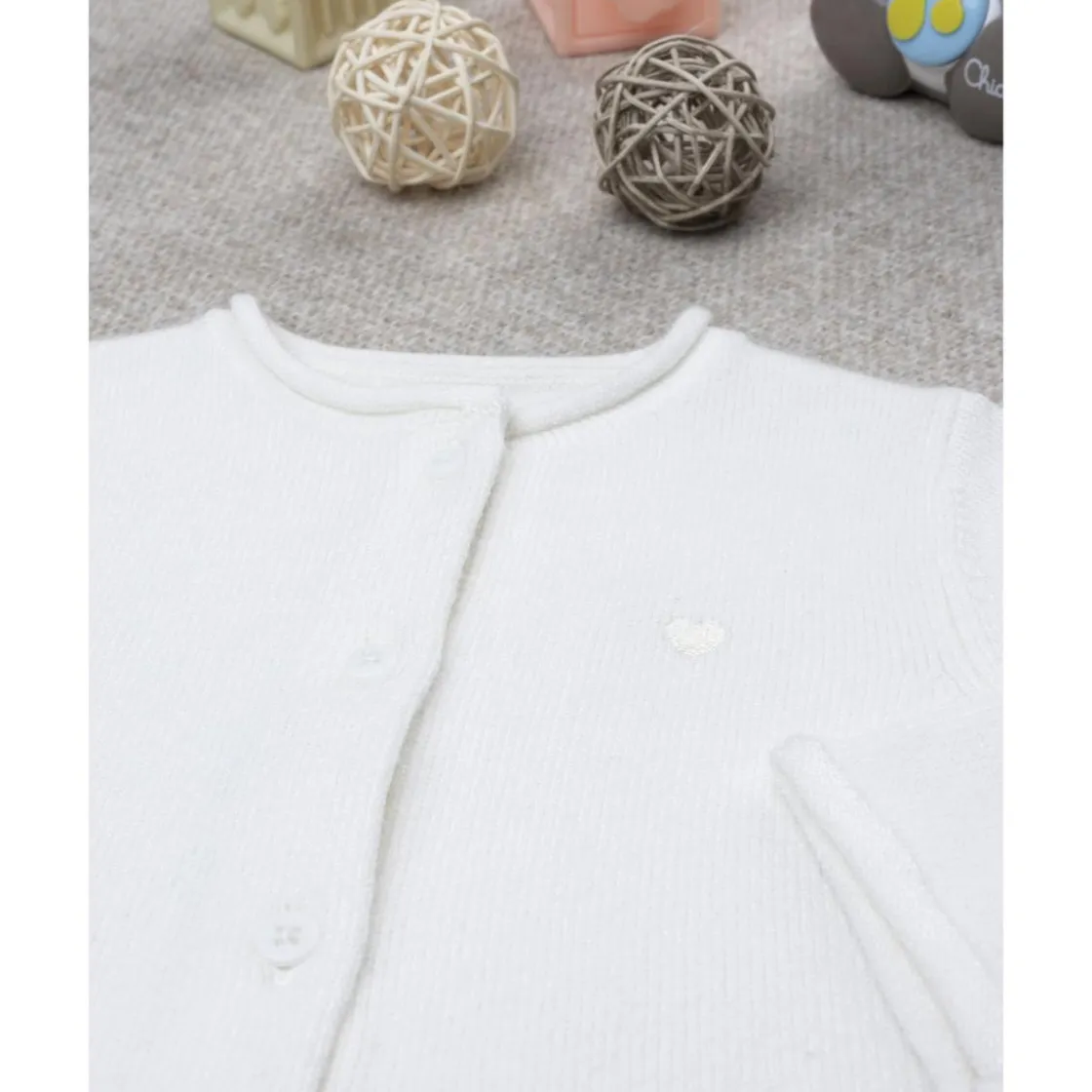 Prenatal Chaqueta de punto blanca para niña