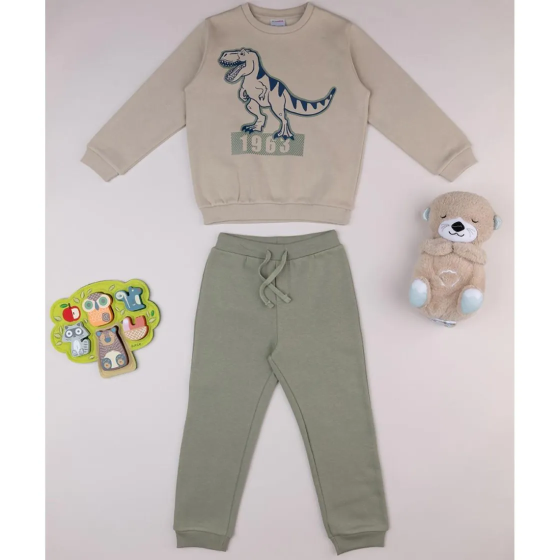 Prenatal Conjunto jogging verde para niño