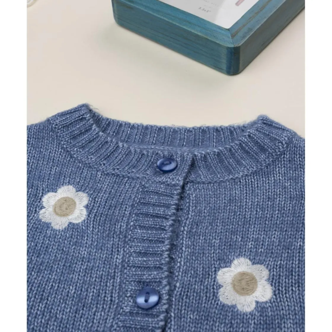 Prenatal Cárdigan niña azul con bordado floral