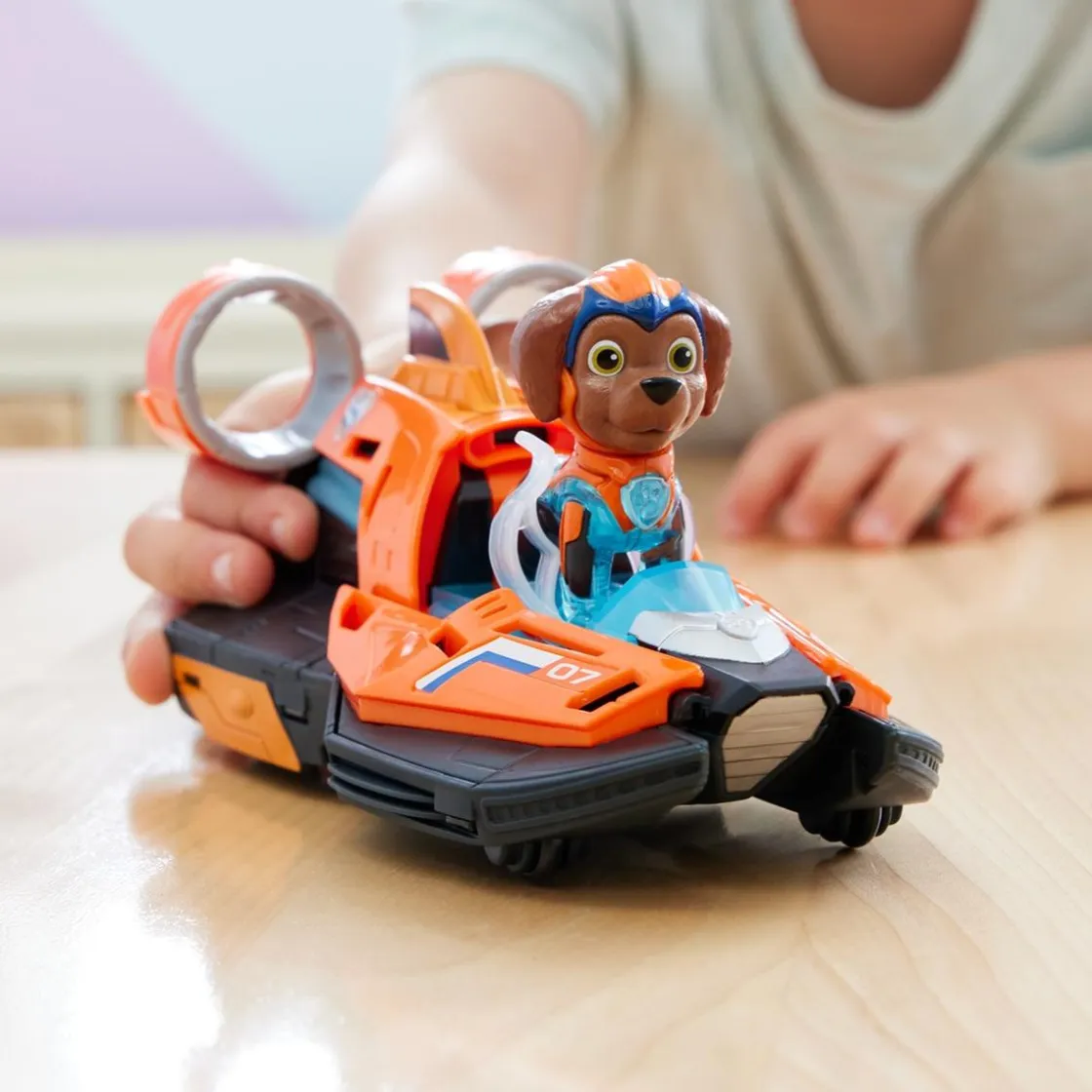 SPIN MASTER Energía - Patrulla Canina - Aerodeslizador de juguete con figura de acción de Zuma, luces y sonidos ㅤ* Coleccionables Y Mini Mundos
