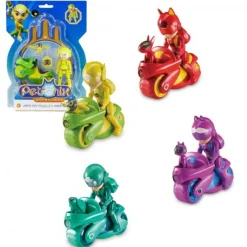 FAMOSA - Petmobil con figura (Varios modelos) ㅤ