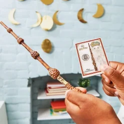 HARRY POTTER - Albus Dumbledore - Varita 30 cm* Figuras De Acción