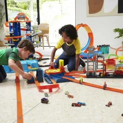 MATTEL Hot Wheels - Pista de coches Looping Caos con 1 vehículo Die-cast incluido ㅤ