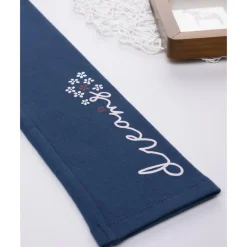 Prenatal Legging felpado azul con bordado floral para niña