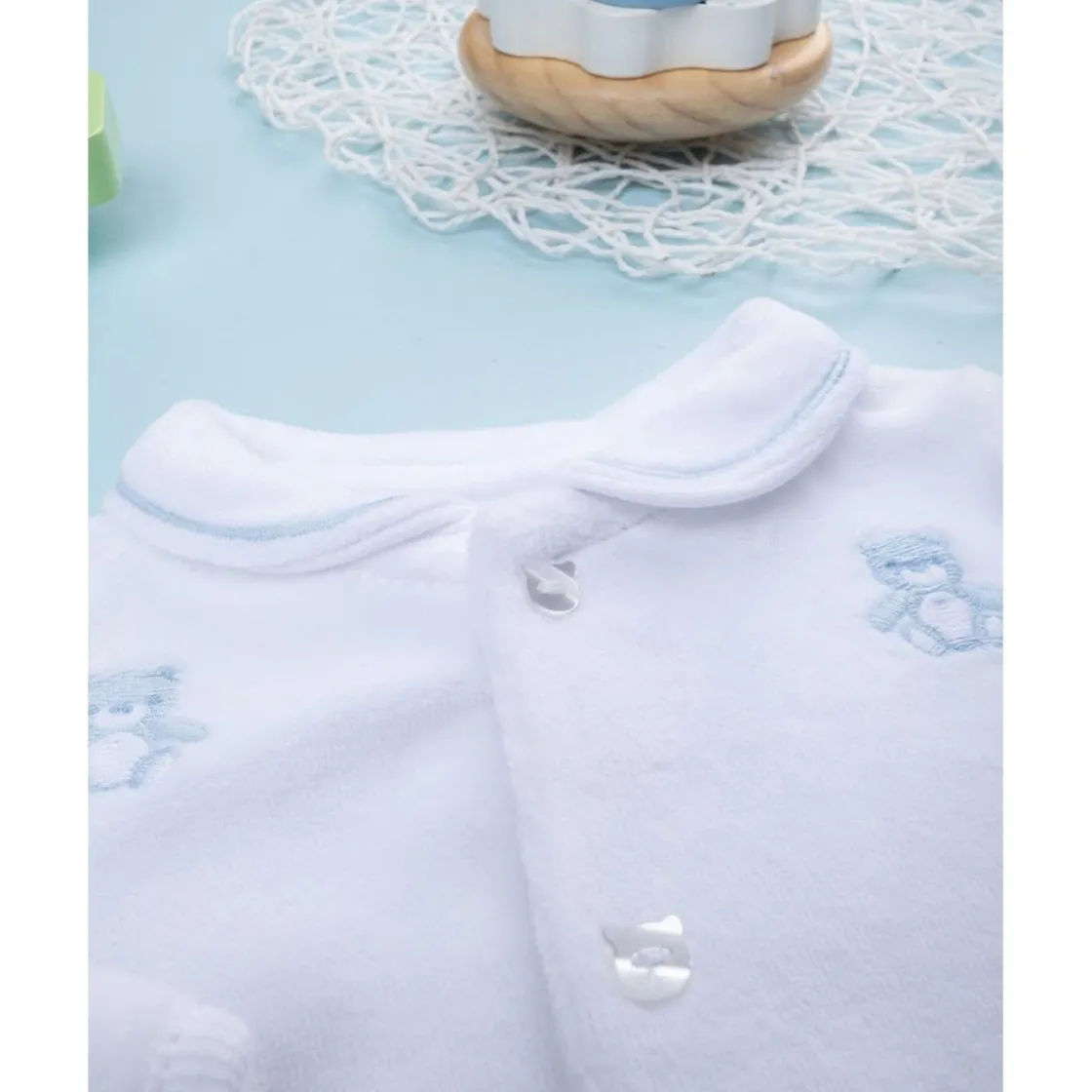 Prenatal Mameluco de bebé blanco con osito de regalo