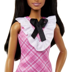 MATTEL - Muñeca atlética Fashionista con vestido tartán rosa y accesorios ㅤ