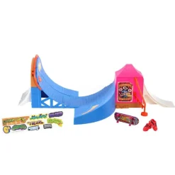 MATTEL - Parque de skate con monopatín de juguete y zapatillas para dedos ㅤ