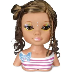 FAMOSA Nancy - Un Día de Secretos de Belleza (varios modelos)