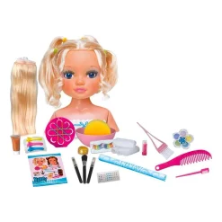 FAMOSA Nancy - Un Día de Secretos de Belleza (varios modelos)