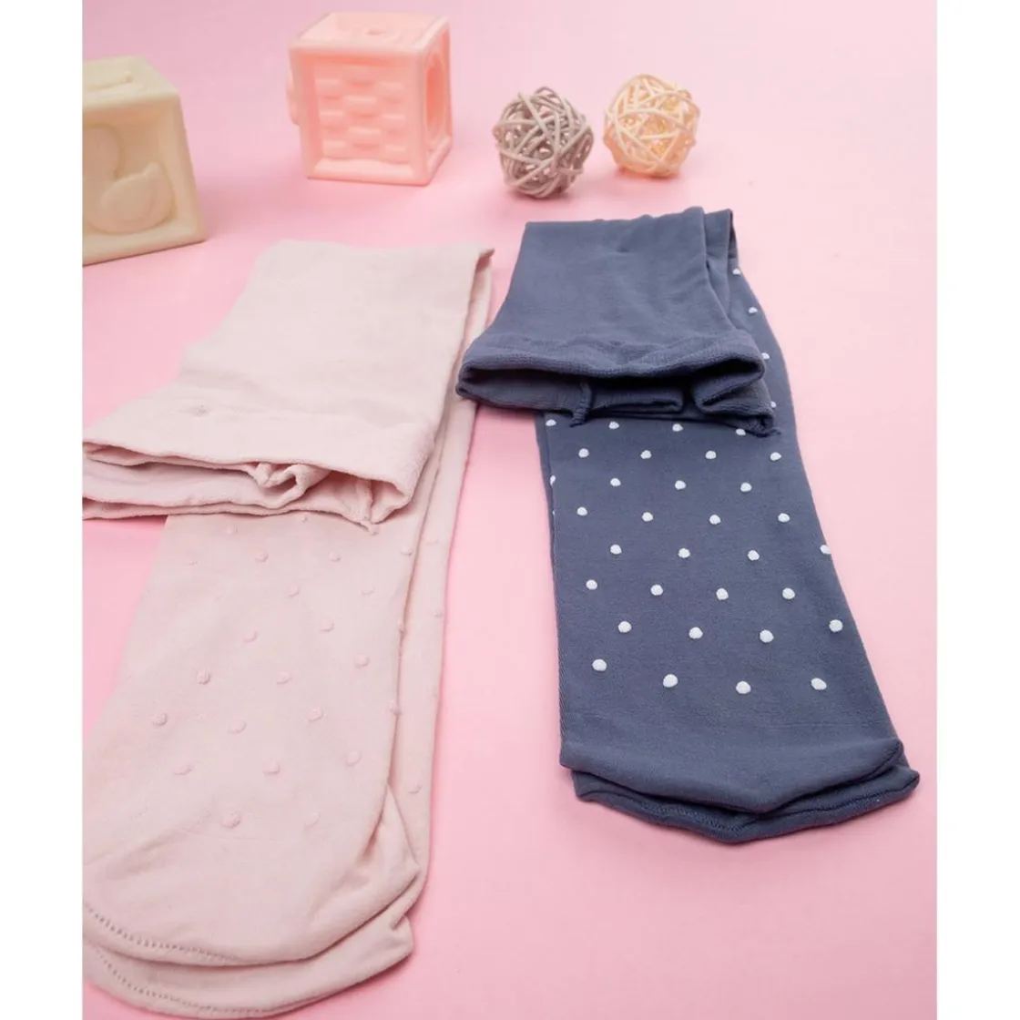 Prenatal Paquete de 2 medias para niña rosa/azul de todo estampado