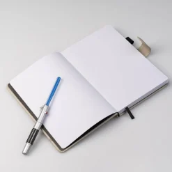 GRUPO ERIK Star Wars - Cuaderno A5 + Bolígrafo sable Luke Skywalker* Merchandising|Friki Zone